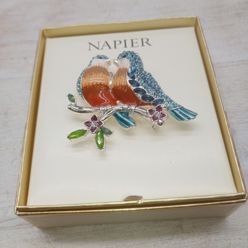 Napier Birds Pin